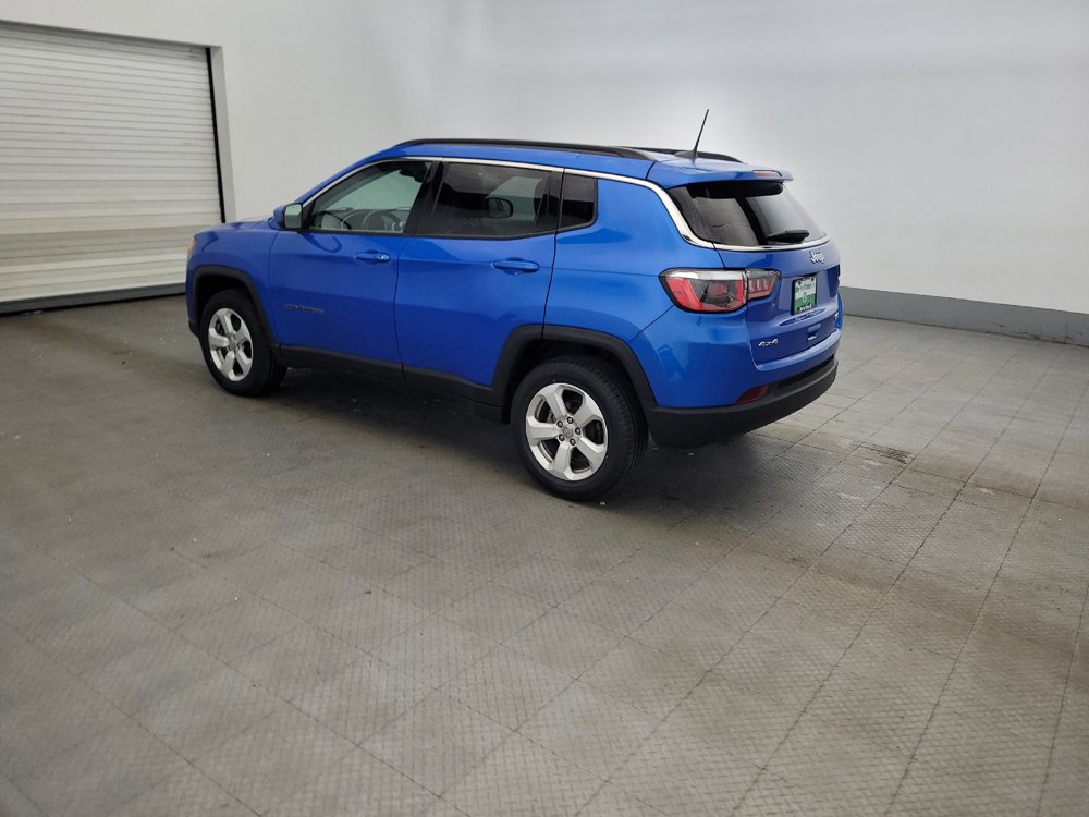 Used 2018 Jeep Compass Latitude w/ Popular Equipment Group AWD/4WD image 3