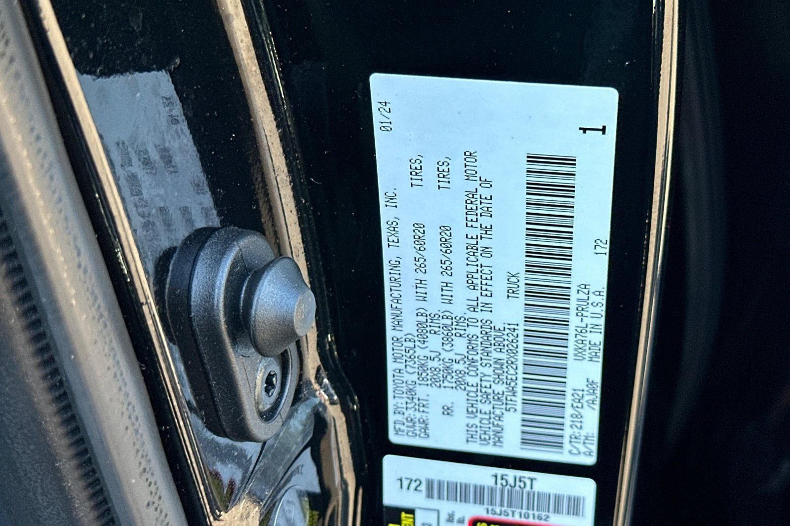 Used 2024 Toyota Tundra Limited w/ TRD Off-Road Package AWD/4WD image 36