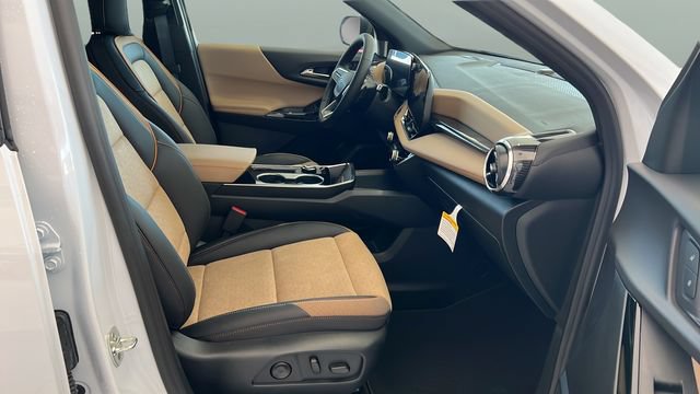 New 2027 Chevrolet Equinox ACTIV w/ Safety and Technology Package FWD image 25