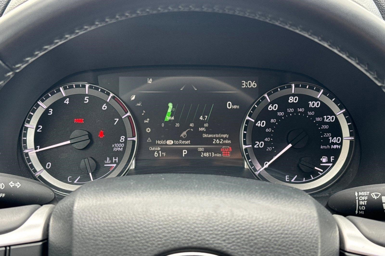 Used 2025 Toyota Highlander LE image 22