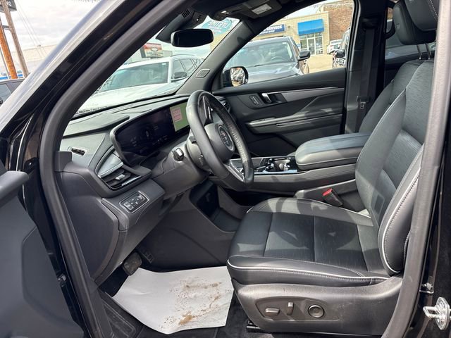 Used 2025 Buick Enclave Sport Touring AWD/4WD image 8