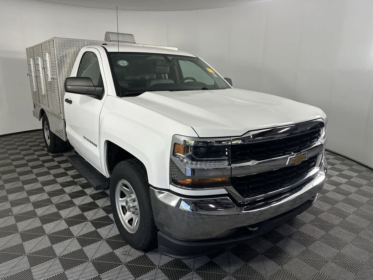 Used 2018 Chevrolet Silverado 1500 W/T w/ WT Fleet Convenience Package AWD/4WD image 2