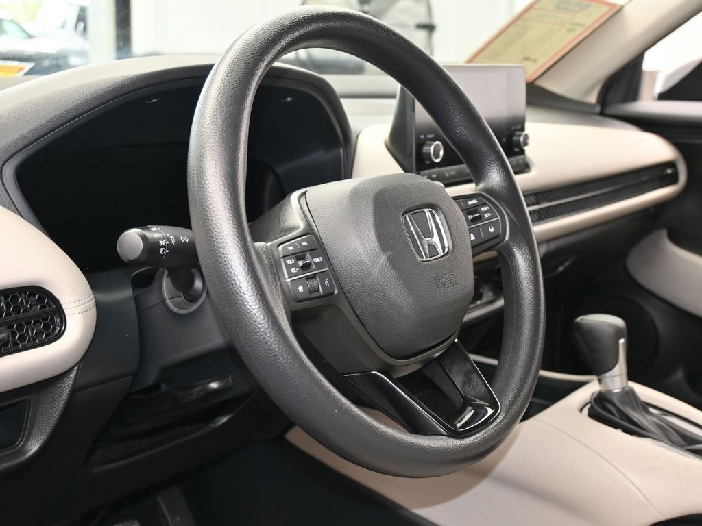 Used 2023 Honda HR-V LX image 13