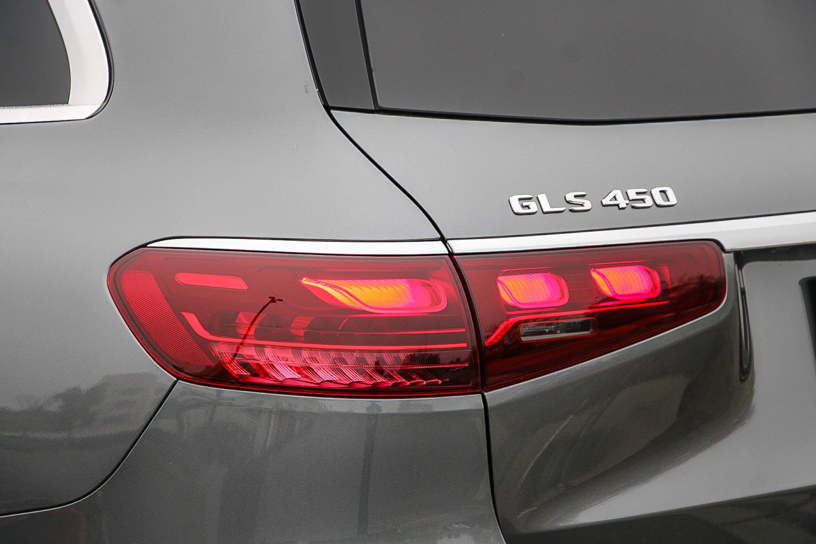 Certified 2025 Mercedes-Benz GLS 450 4MATIC image 11