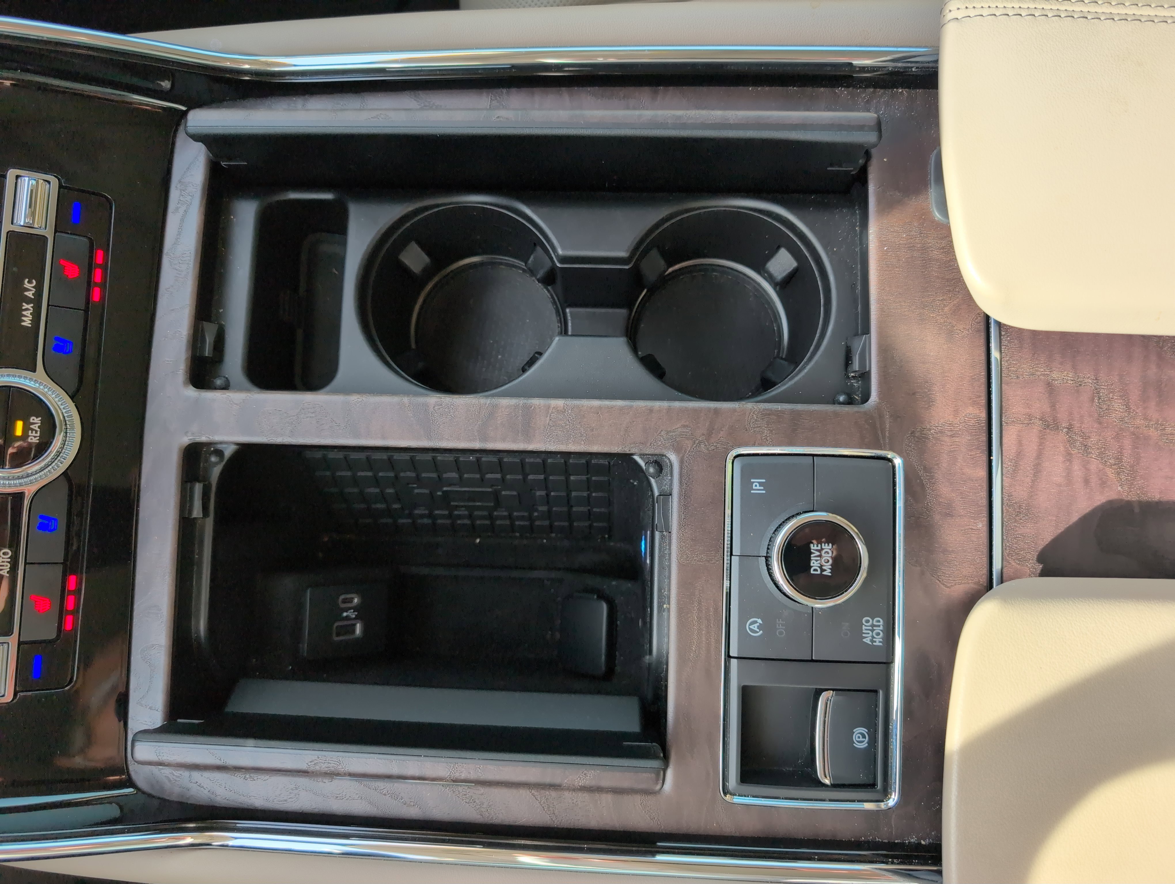 Used 2024 Lincoln Navigator L Reserve image 26