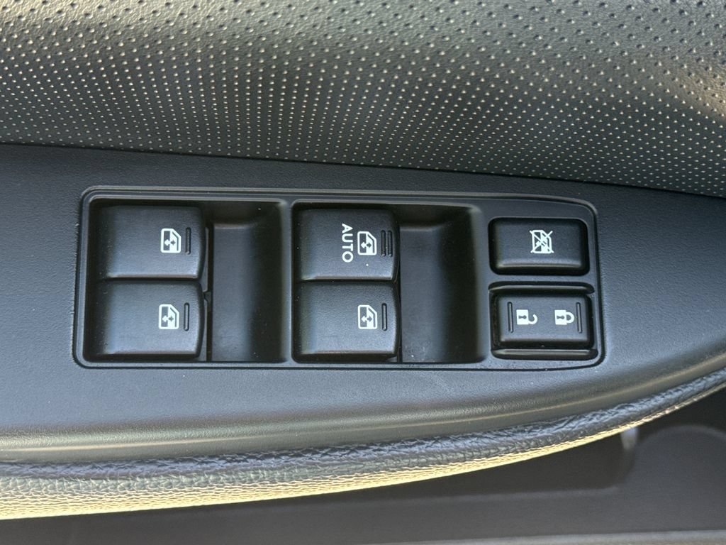 Used 2013 Subaru Outback 2.5i Limited w/ Popular Pkg 1A AWD/4WD image 14