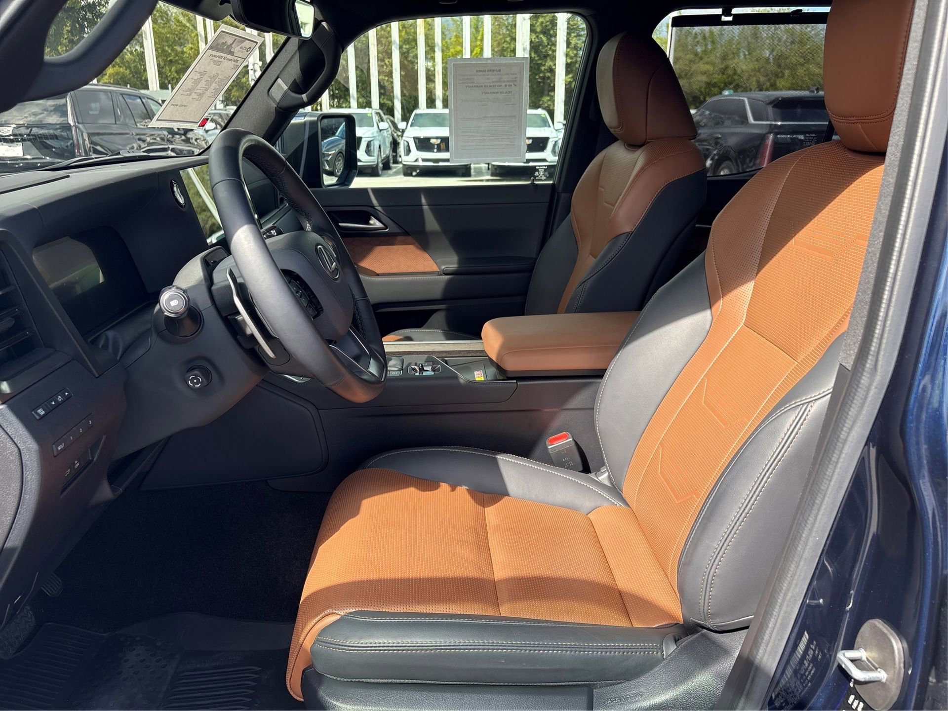 Used 2024 Lexus GX 550 550 Luxury image 9