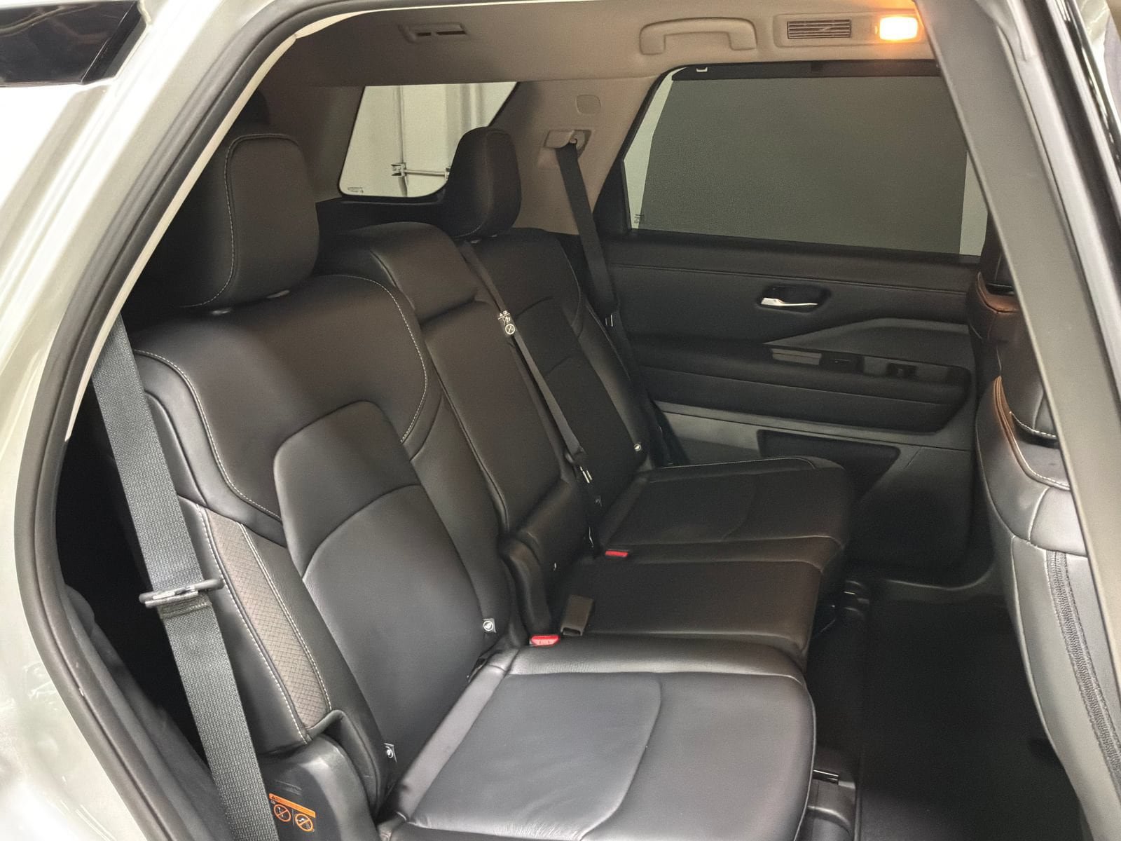 Used 2025 Nissan Pathfinder SL w/ Cargo Package AWD/4WD image 24