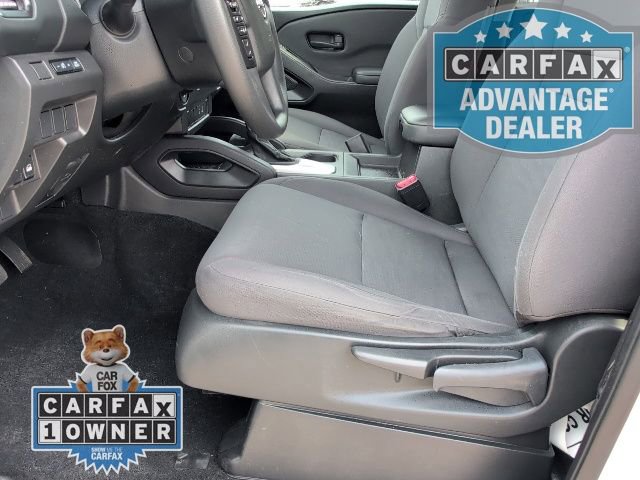 Used 2024 Nissan Frontier S w/ Tow Package image 11