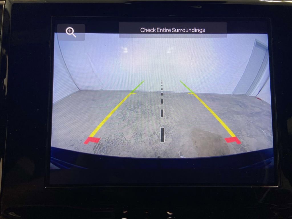 New 2025 Jeep Grand Cherokee Altitude image 17