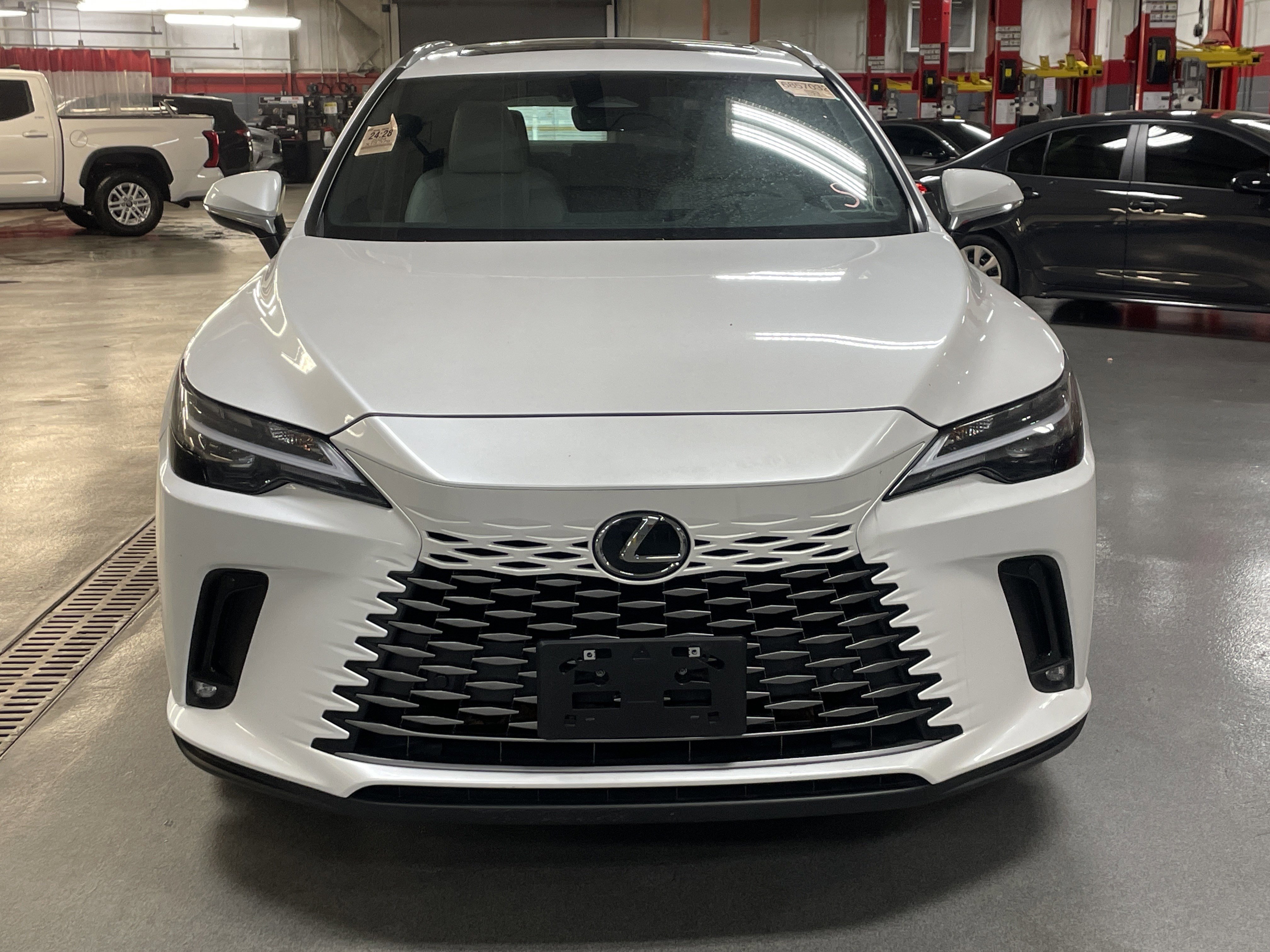 Used 2024 Lexus RX 350 Premium w/ Accessory Package (Z1) AWD/4WD image 3