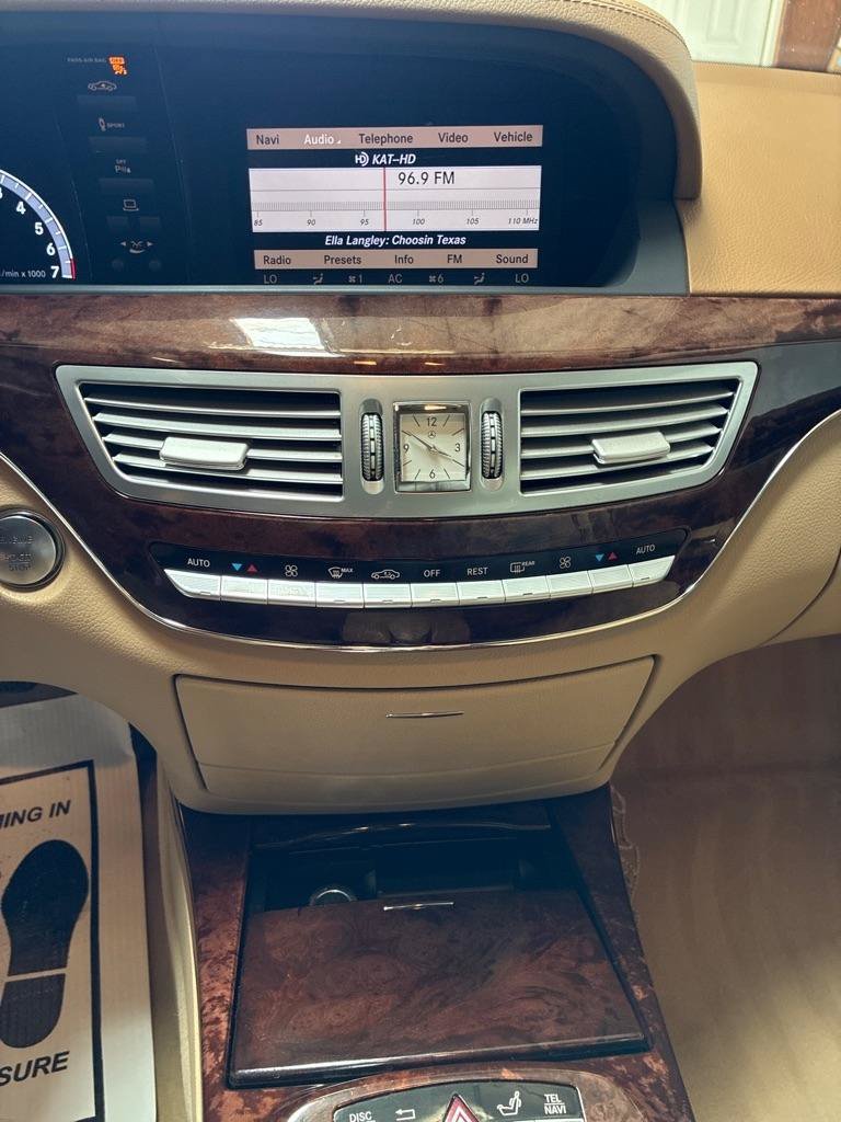 Used 2011 Mercedes-Benz S 550 image 15