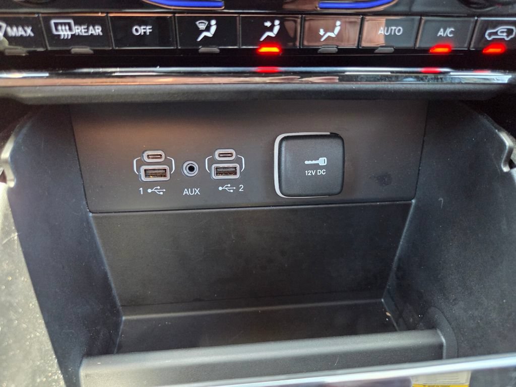 Used 2025 Jeep Grand Cherokee Summit AWD/4WD image 29