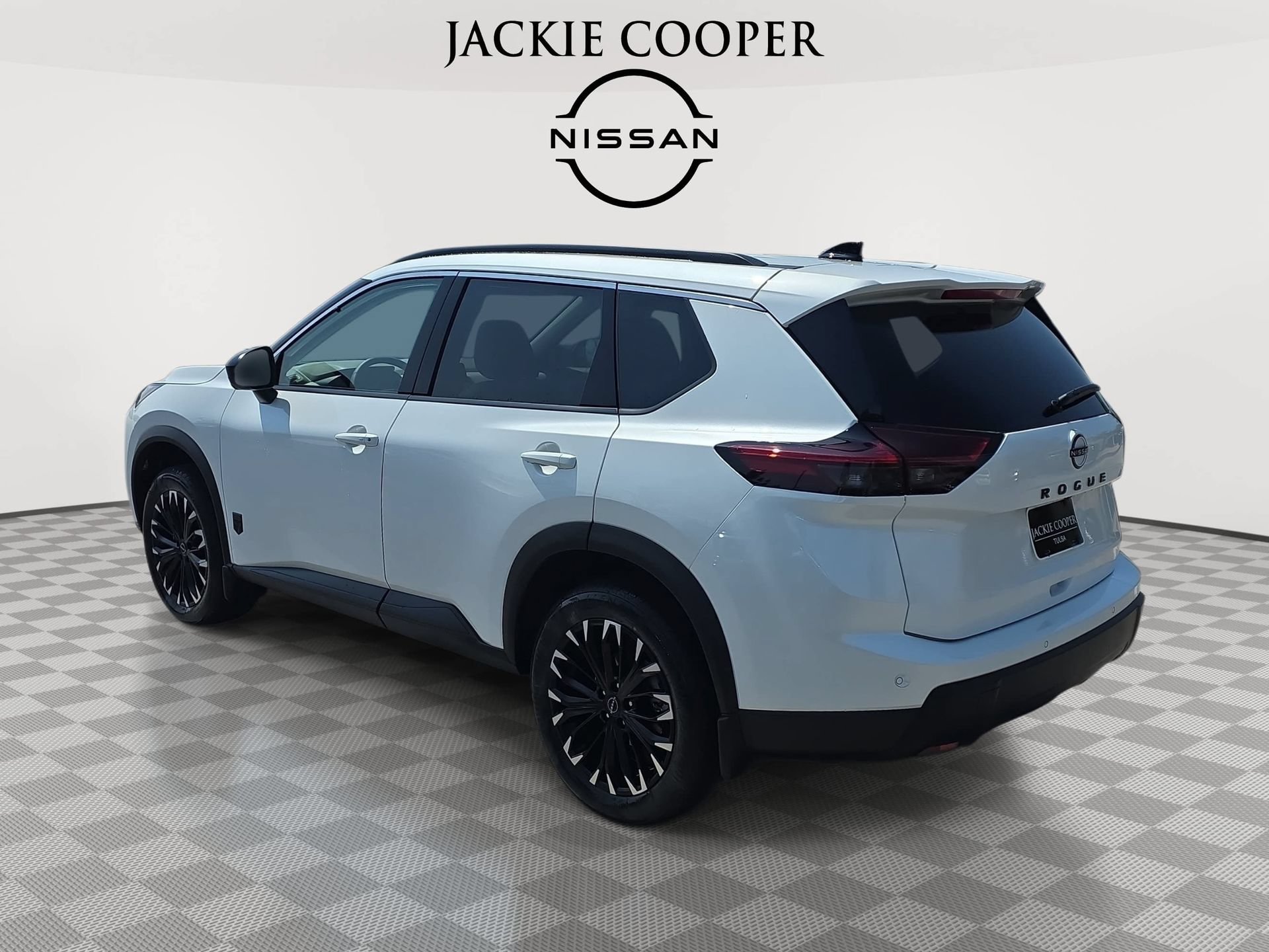 New 2026 Nissan Rogue Dark Armor FWD image 7