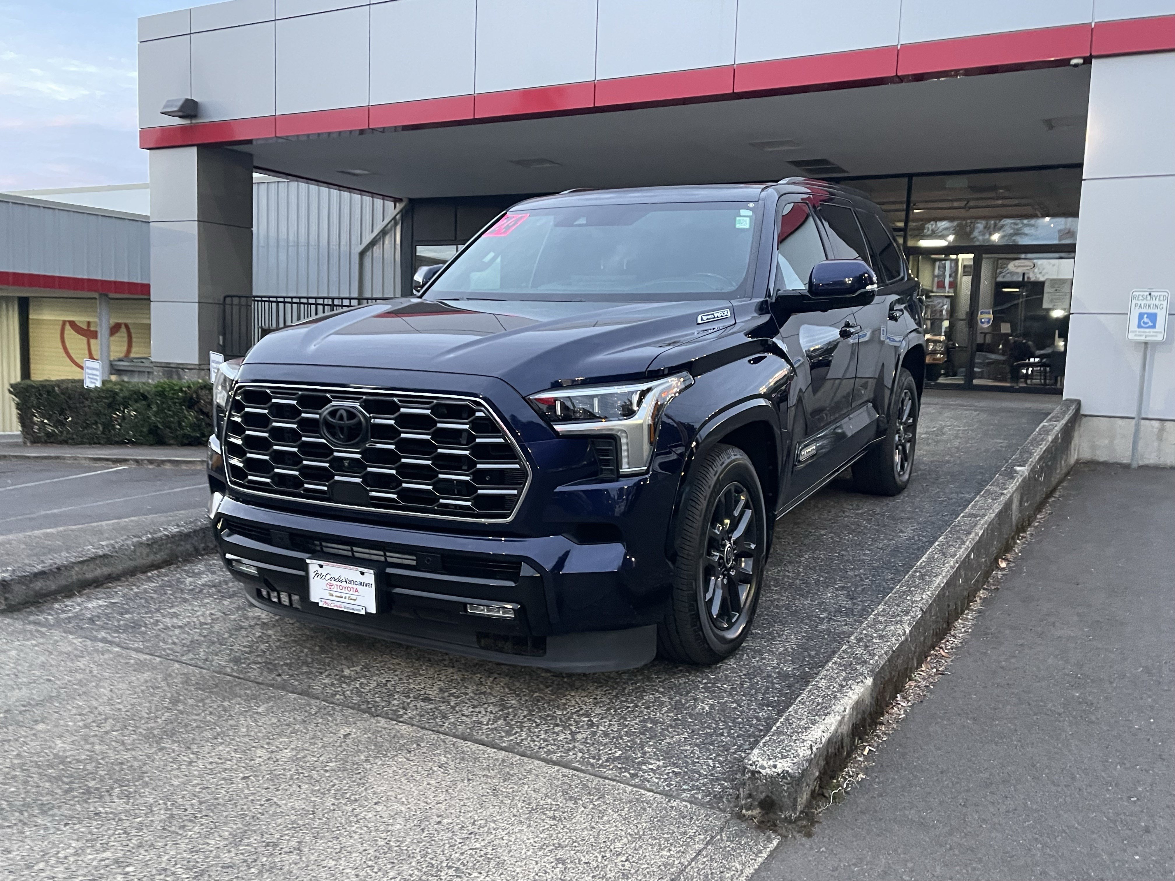 Certified 2024 Toyota Sequoia Platinum AWD/4WD image 3
