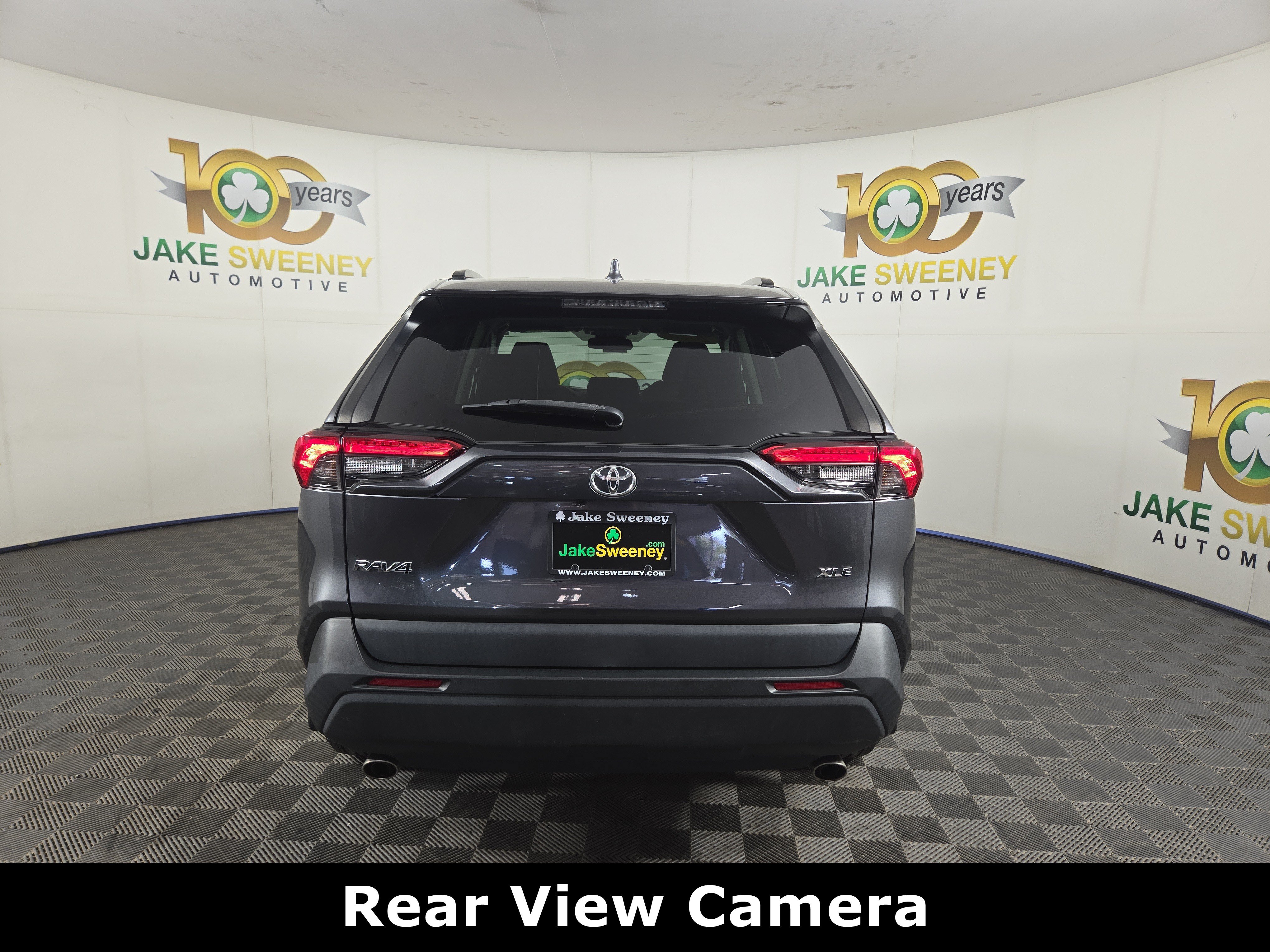 Used 2020 Toyota RAV4 XLE w/ Convenience Package FWD image 9