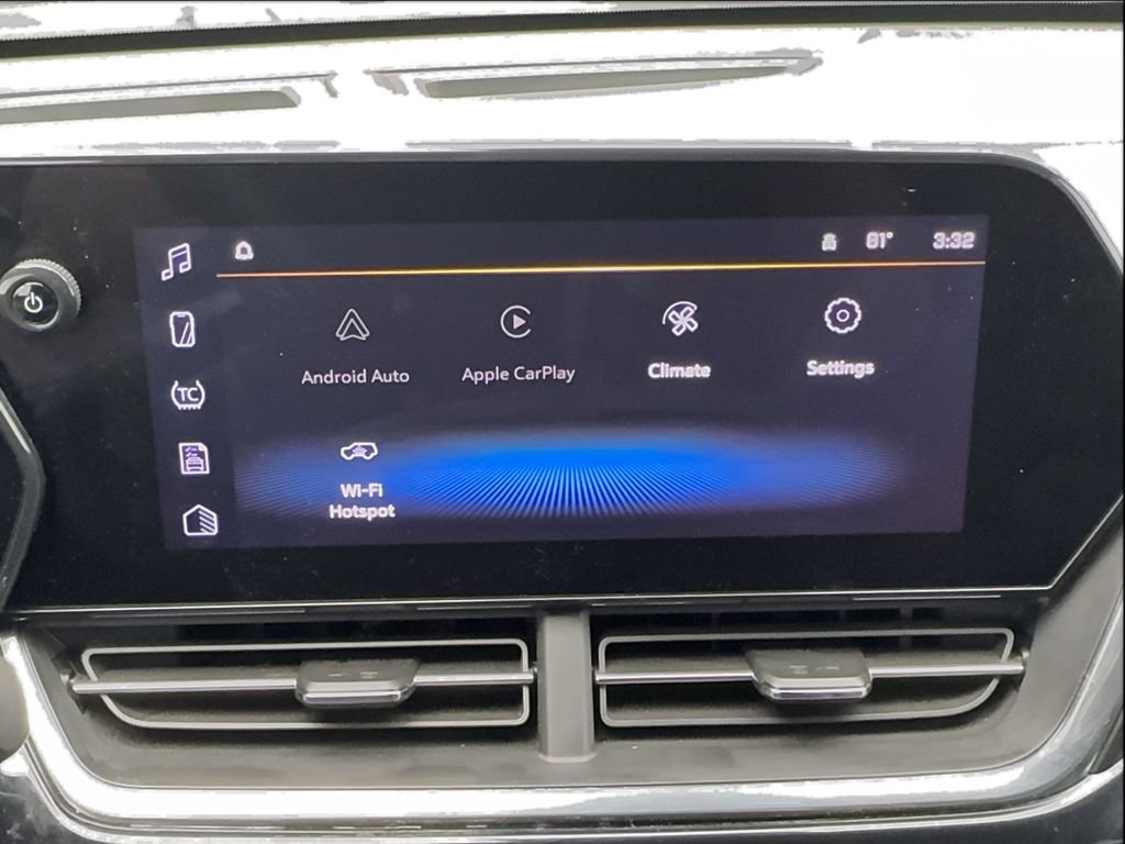 Used 2025 Chevrolet Trax RS w/ Sunroof Package image 48