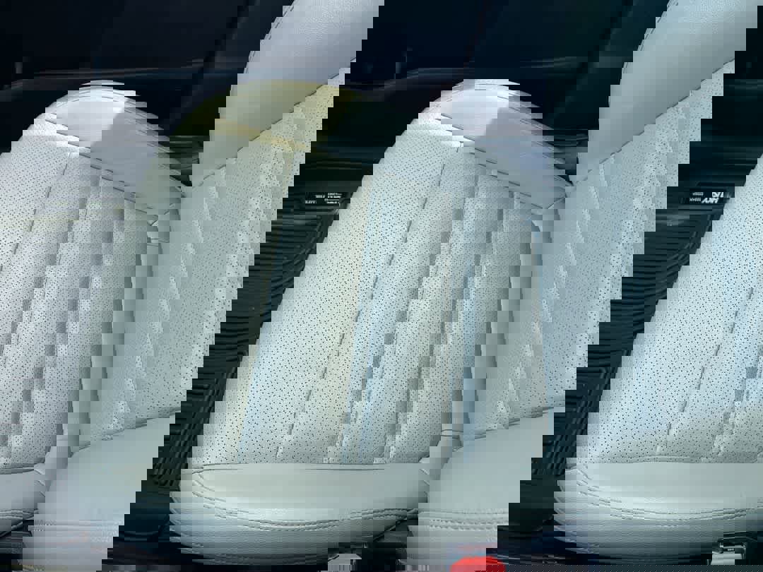 Used 2020 Kia Sorento EX image 25