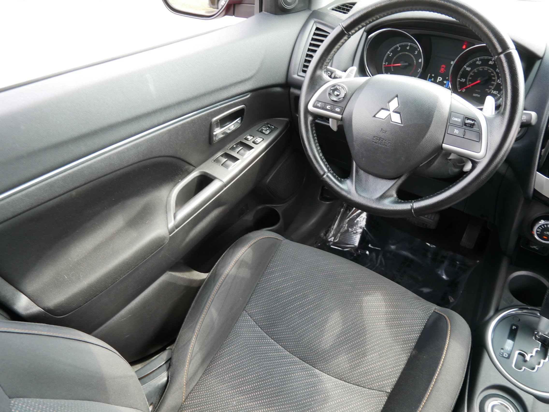 Used 2015 Mitsubishi Outlander Sport SE AWD/4WD image 9