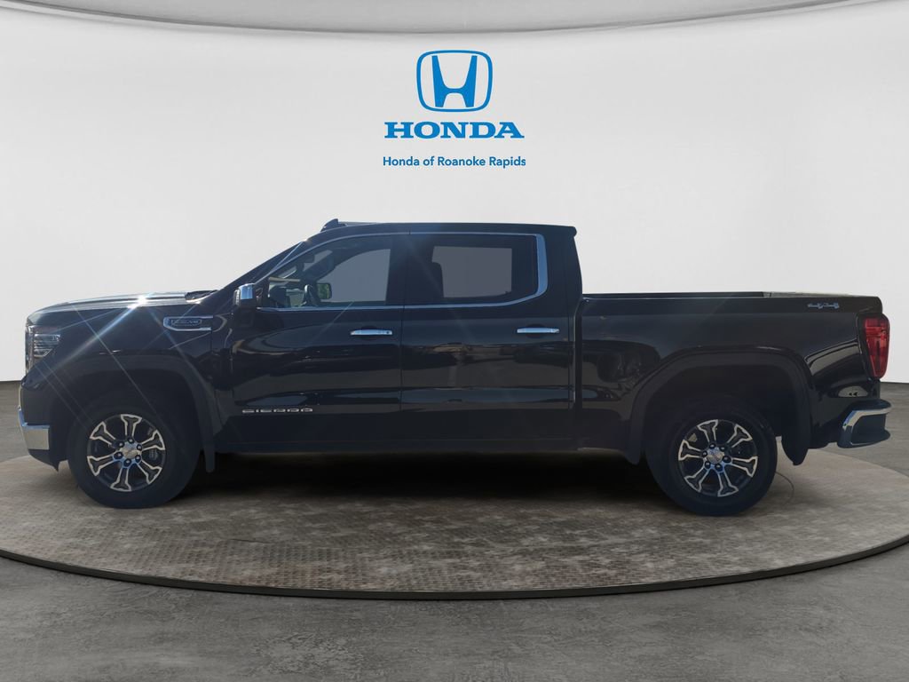 Used 2025 GMC Sierra 1500 SLT AWD/4WD image 2