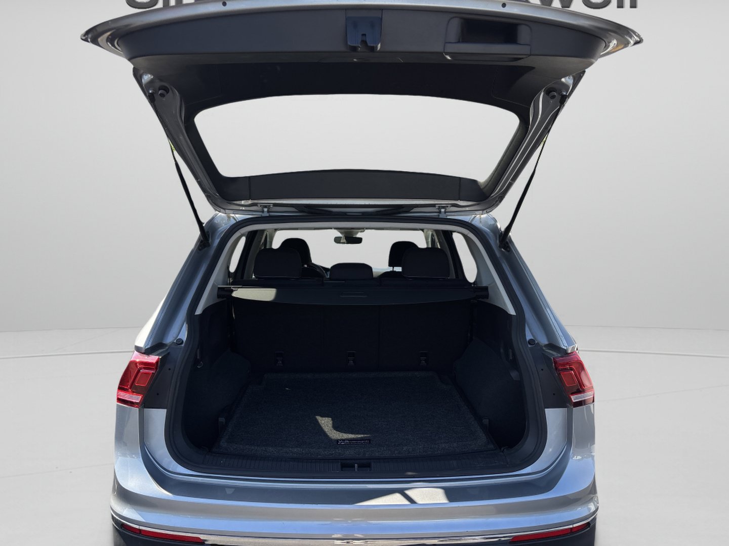 Used 2023 Volkswagen Tiguan S w/ Driver Assistance Package AWD/4WD image 8
