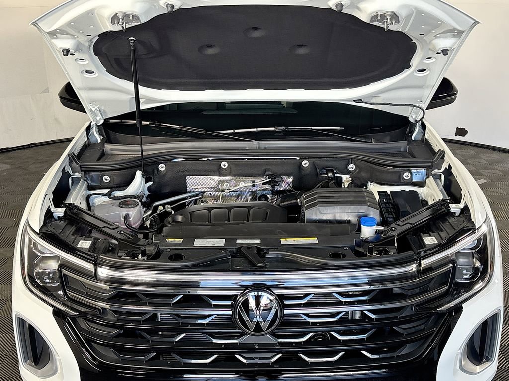 New 2025 Volkswagen Atlas Peak Edition SE image 22