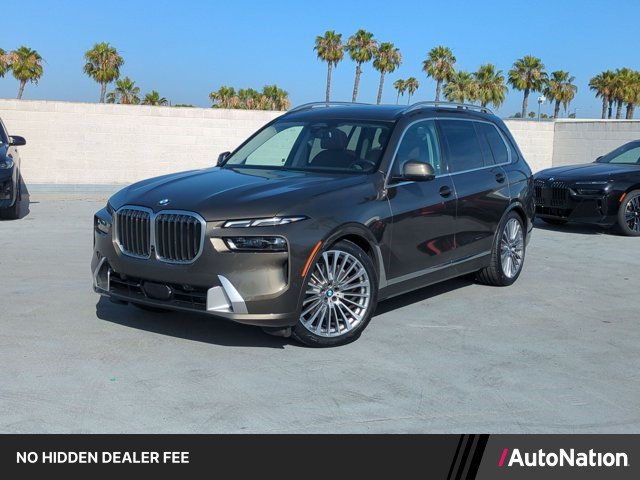Used 2024 BMW X7 xDrive40i w/ Parking Assistance Package AWD/4WD video 1