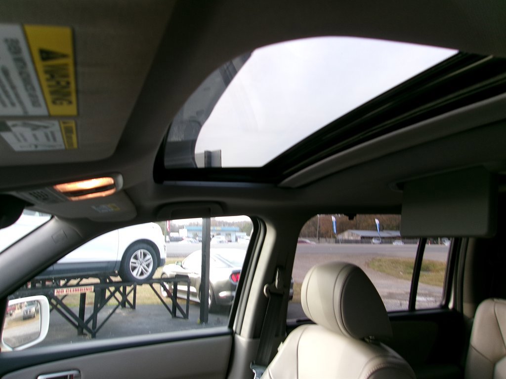 Used 2014 Honda Pilot Touring image 26