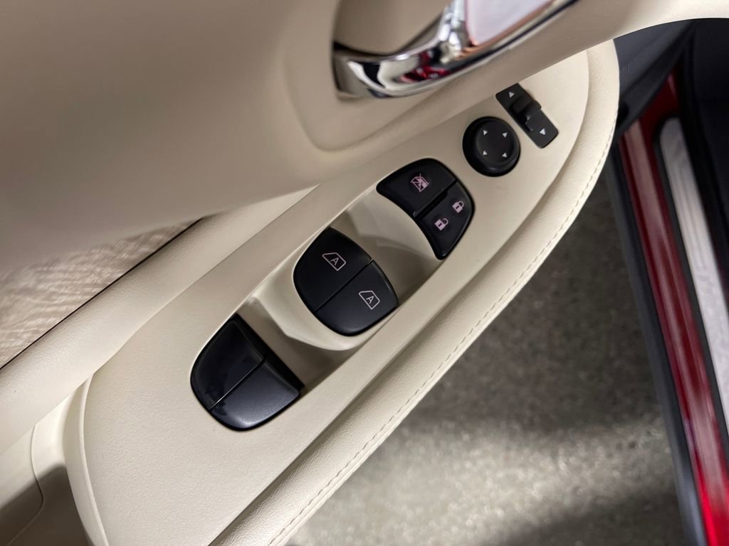 Used 2024 Nissan Murano SV image 18