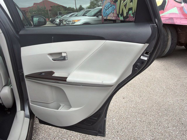 Used 2010 Toyota Venza AWD w/ Convenience Pkg image 27