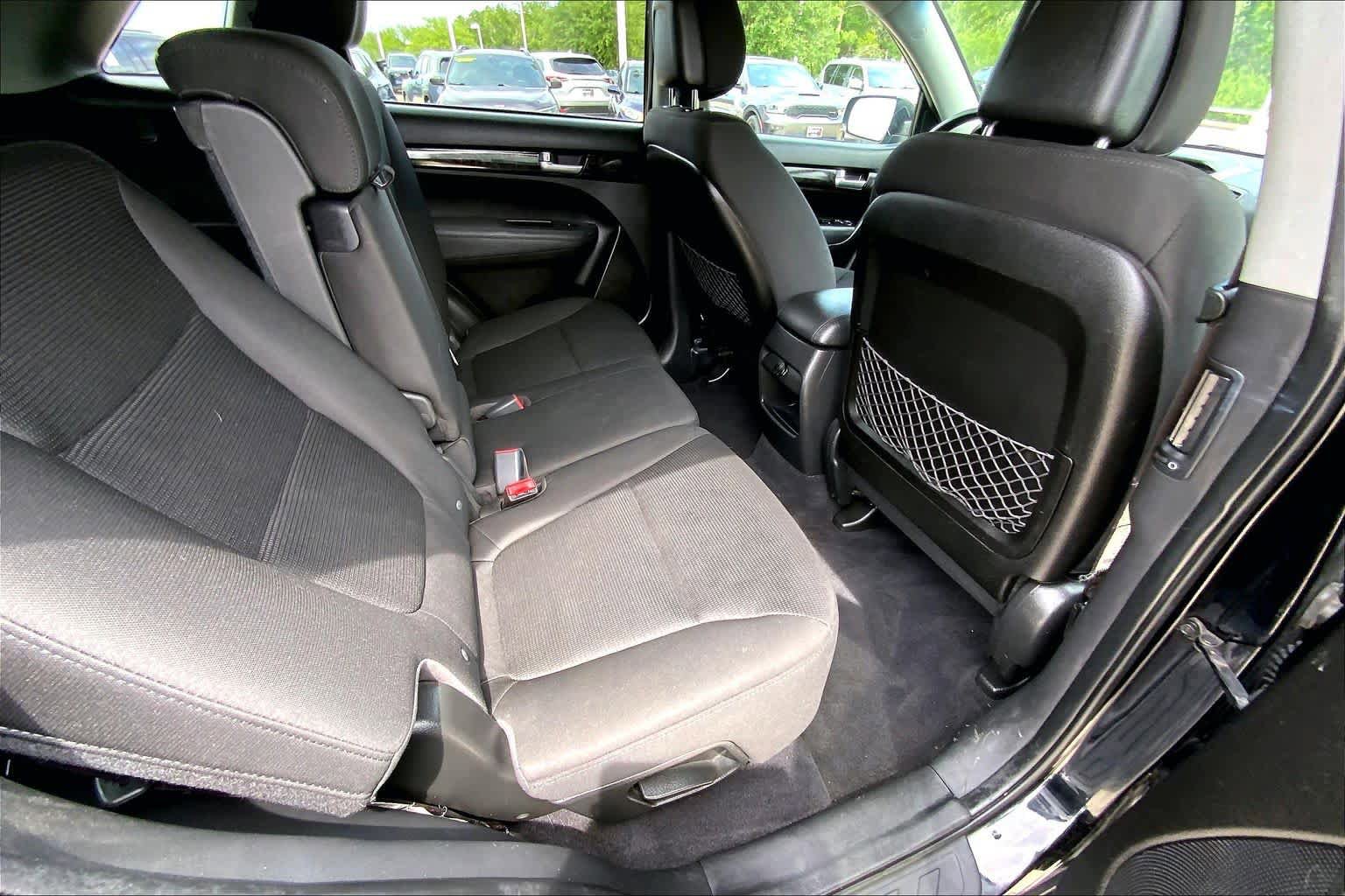 Used 2014 Kia Sorento LX FWD image 19