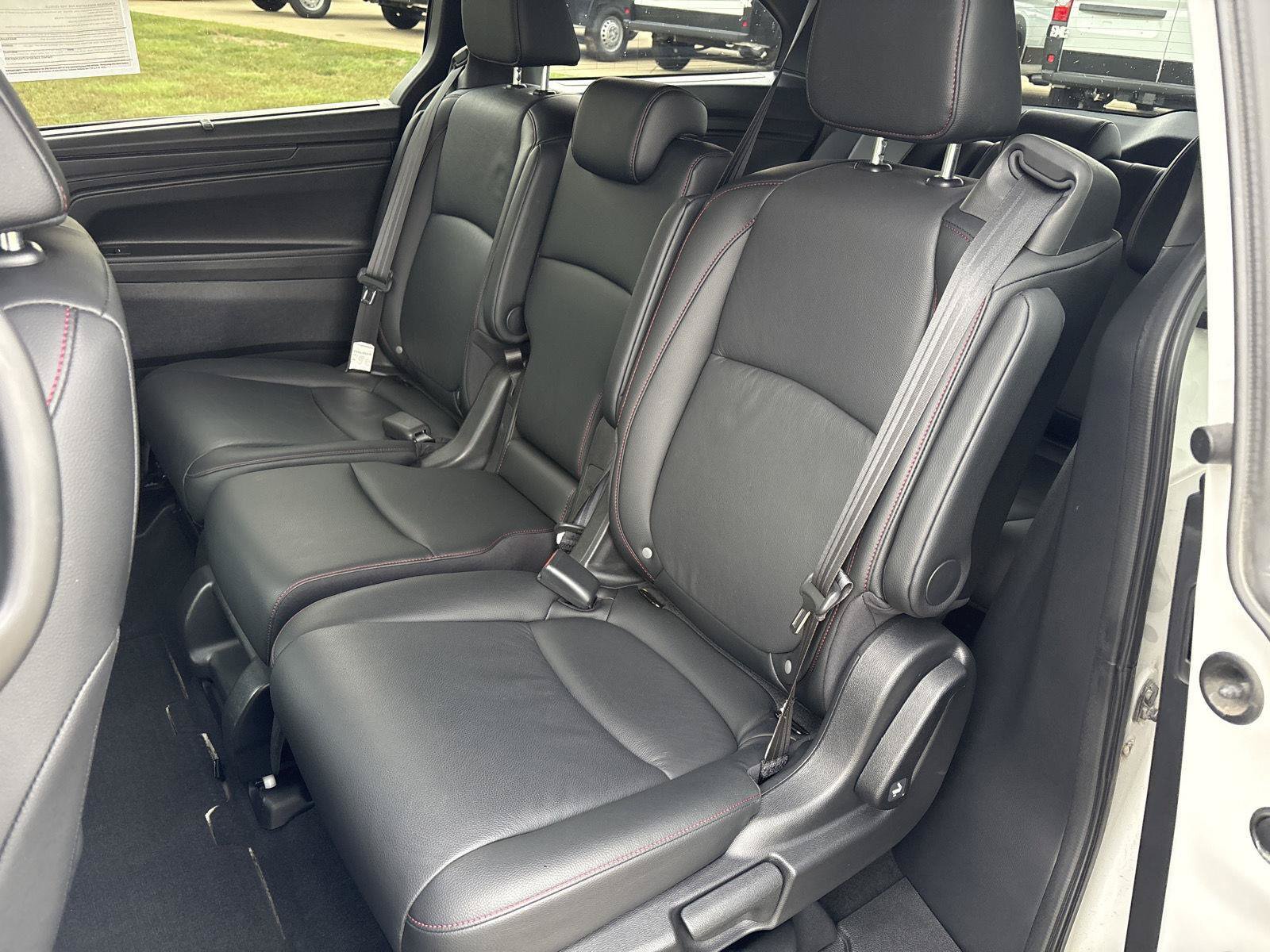 Used 2025 Honda Odyssey Sport-L image 10