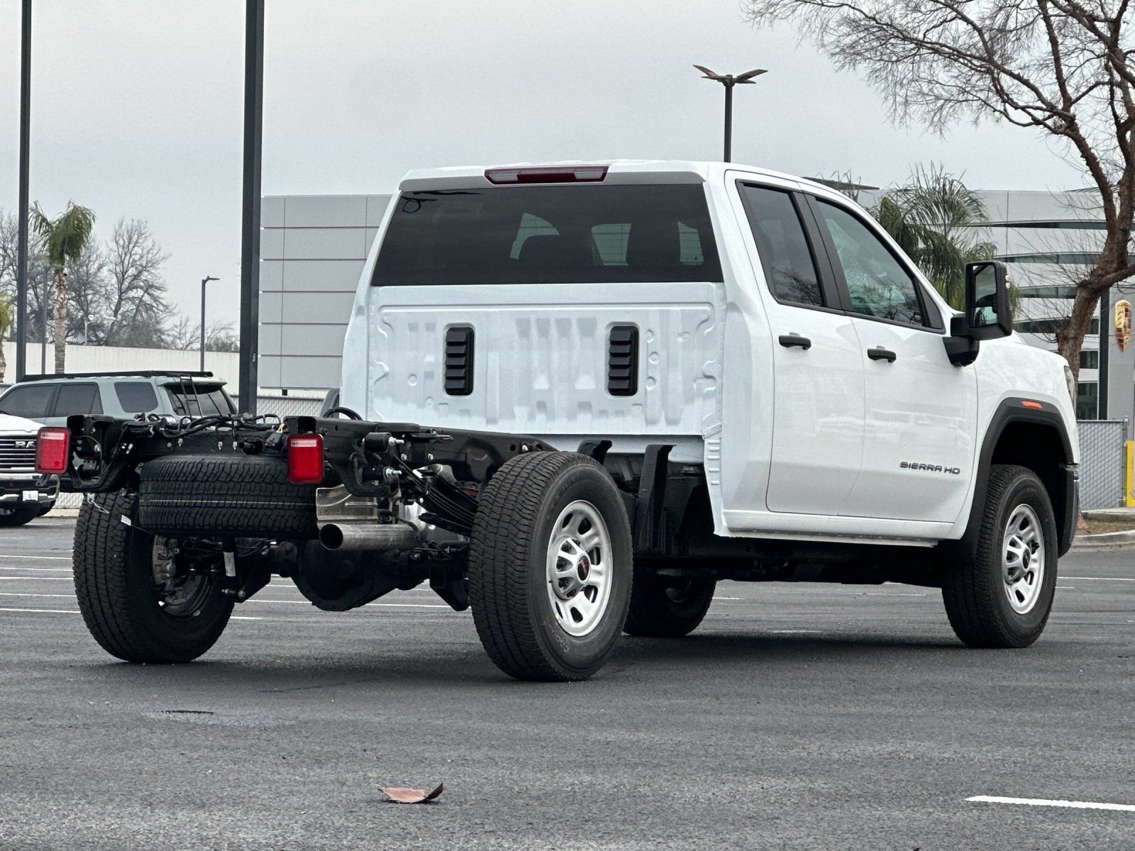 New 2026 GMC Sierra 3500 Pro w/ Convenience Package RWD image 4