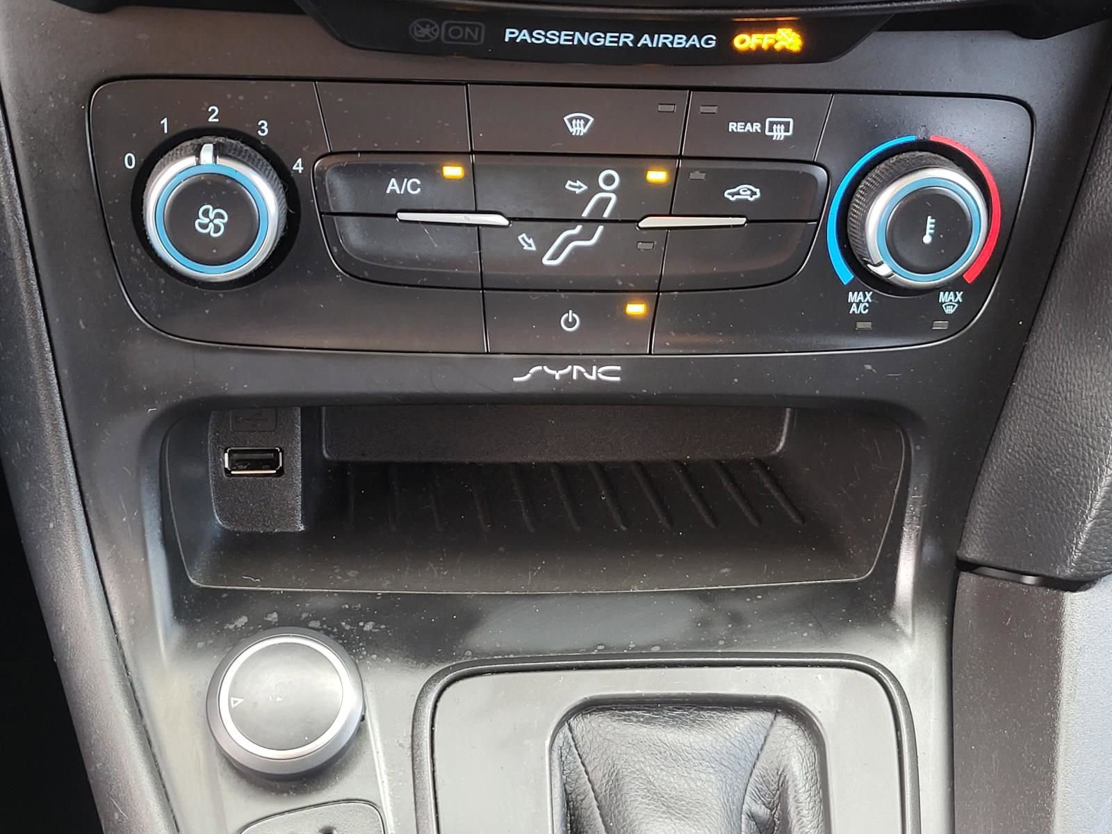 Used 2016 Ford Focus SE image 24