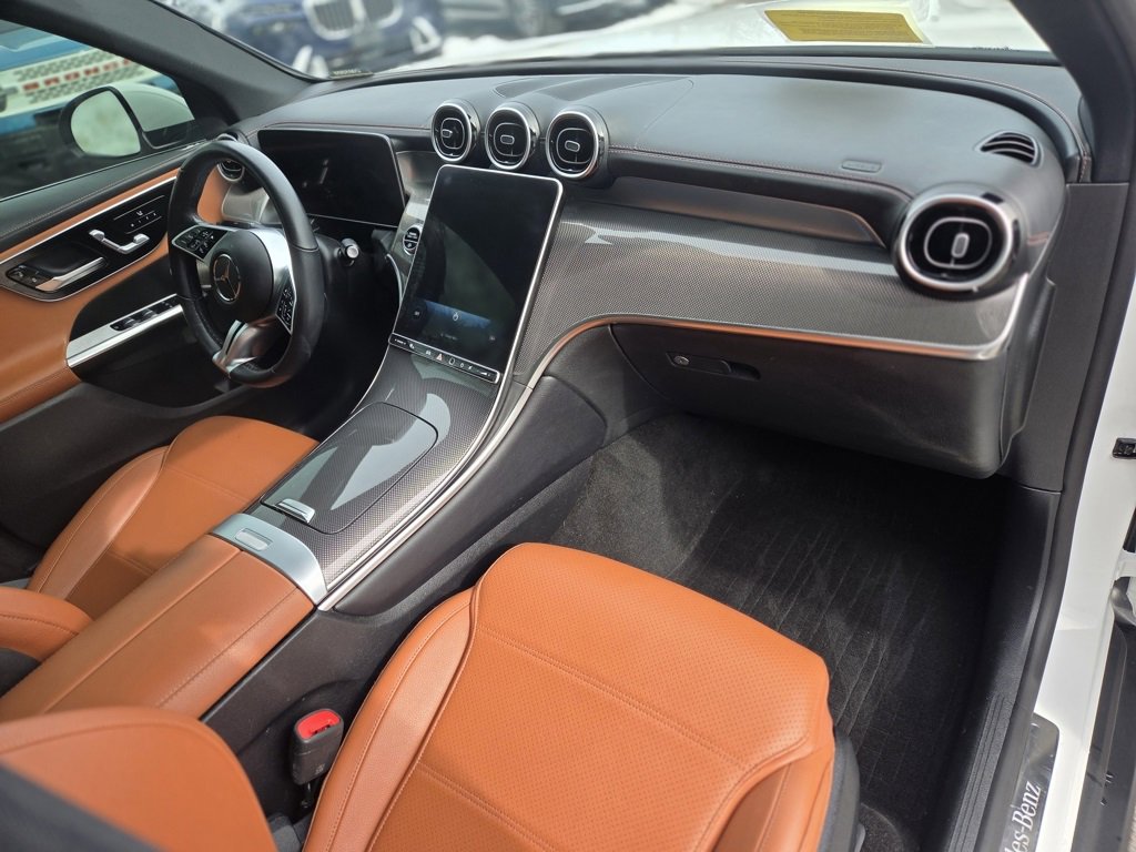 Used 2023 Mercedes-Benz GLC 300 4MATIC image 23
