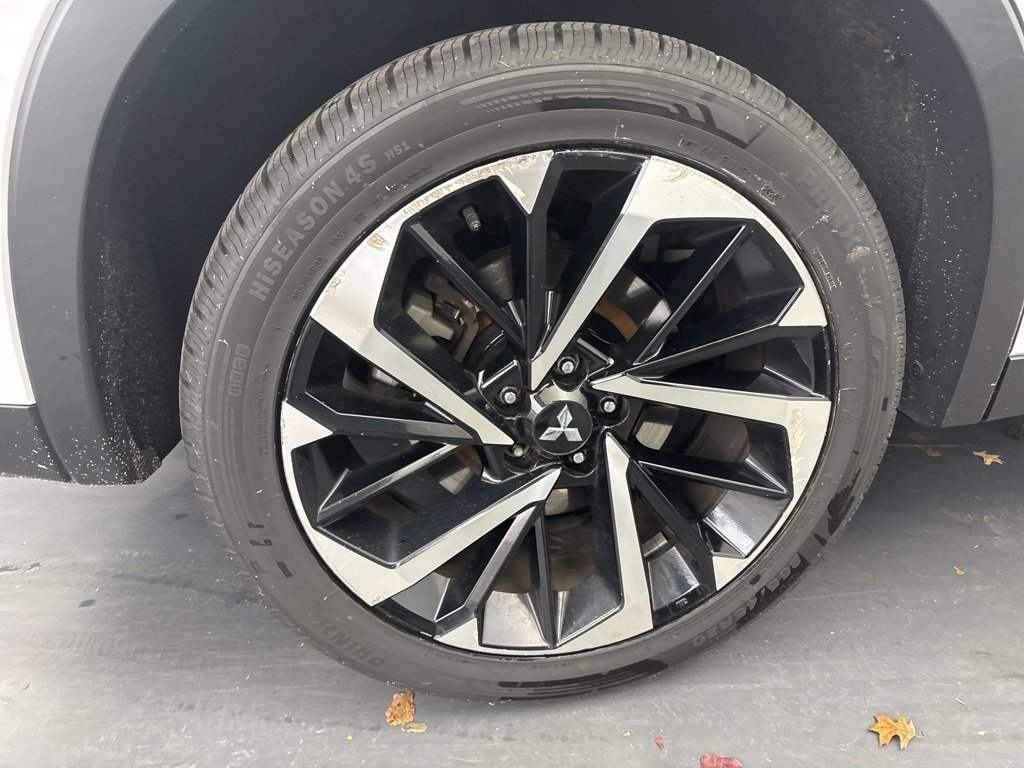 Used 2022 Mitsubishi Outlander ES image 10