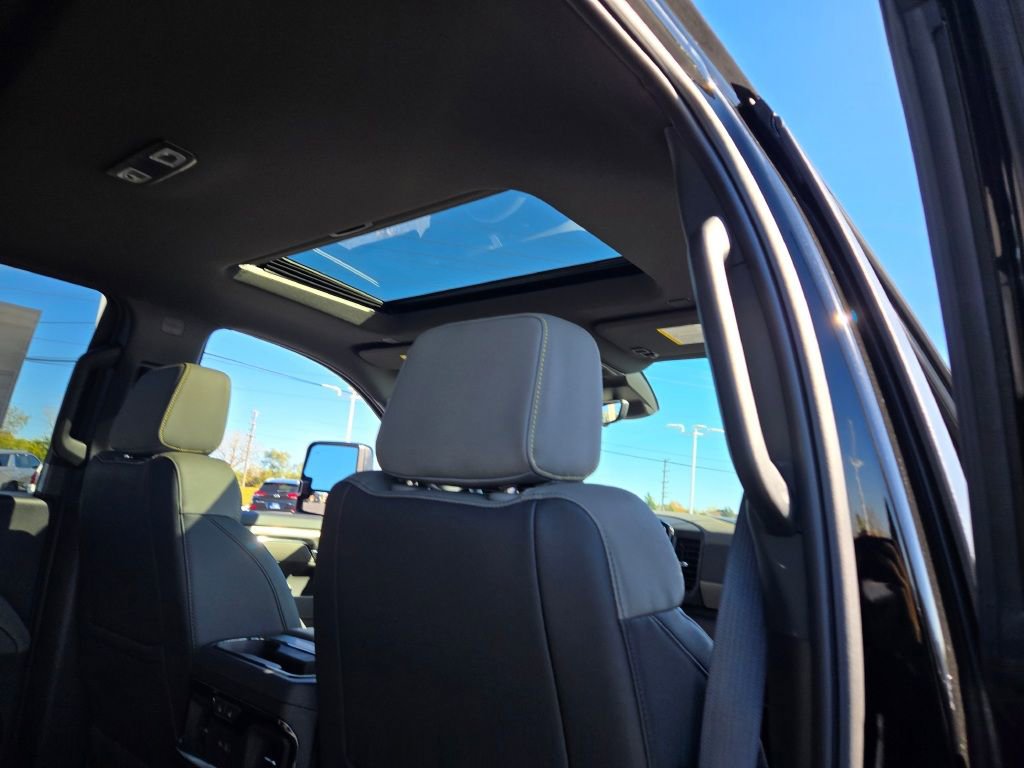 New 2026 Chevrolet Silverado 2500 ZR2 image 11