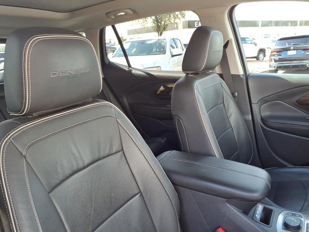 Used 2020 GMC Terrain Denali w/ Denali Premium Package image 12