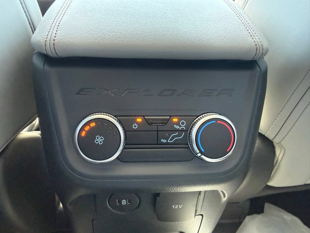New 2026 Ford Explorer Active w/ Active Comfort Package AWD/4WD image 32