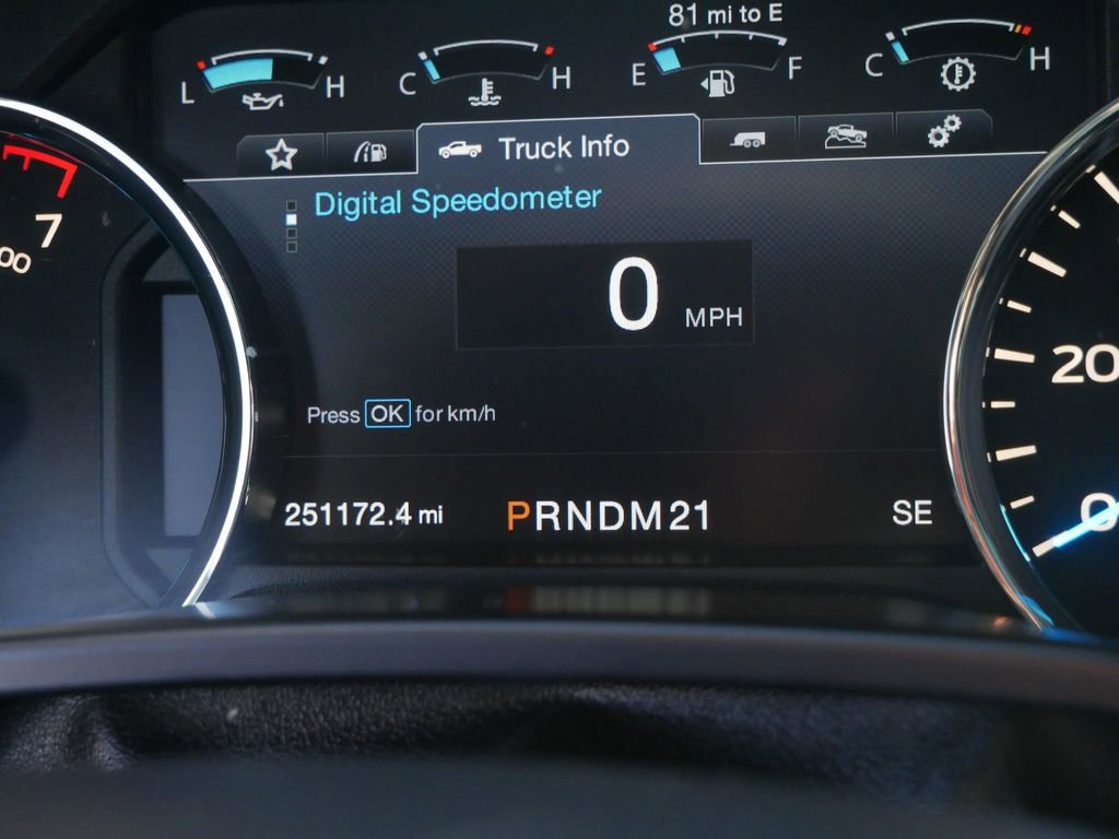 Used 2016 Ford F150 Lariat w/ Equipment Group 502A Luxury AWD/4WD image 39