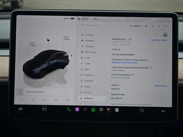 Used 2025 Tesla Model Y Long Range AWD/4WD image 2