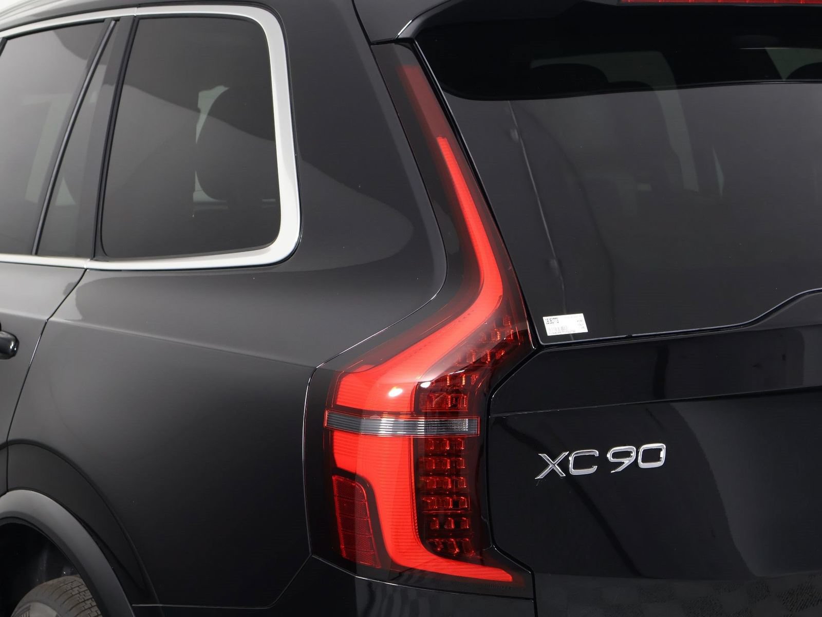 New 2026 Volvo XC90 T8 Plus AWD/4WD image 15