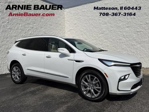Used 2023 Buick Enclave Essence w/ Experience Buick Package FWD image 1