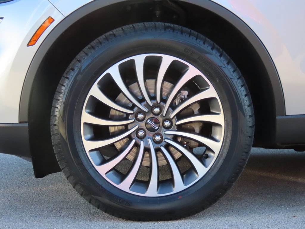 Used 2023 Lincoln Aviator AWD w/ Premium Package image 14