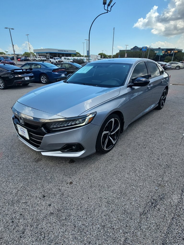 Used 2022 Honda Accord Sport image 3