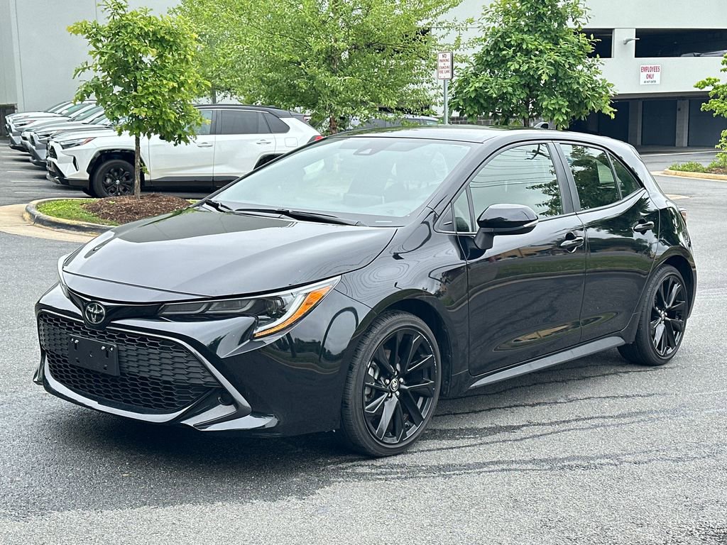 Used 2020 Toyota Corolla SE FWD image 2