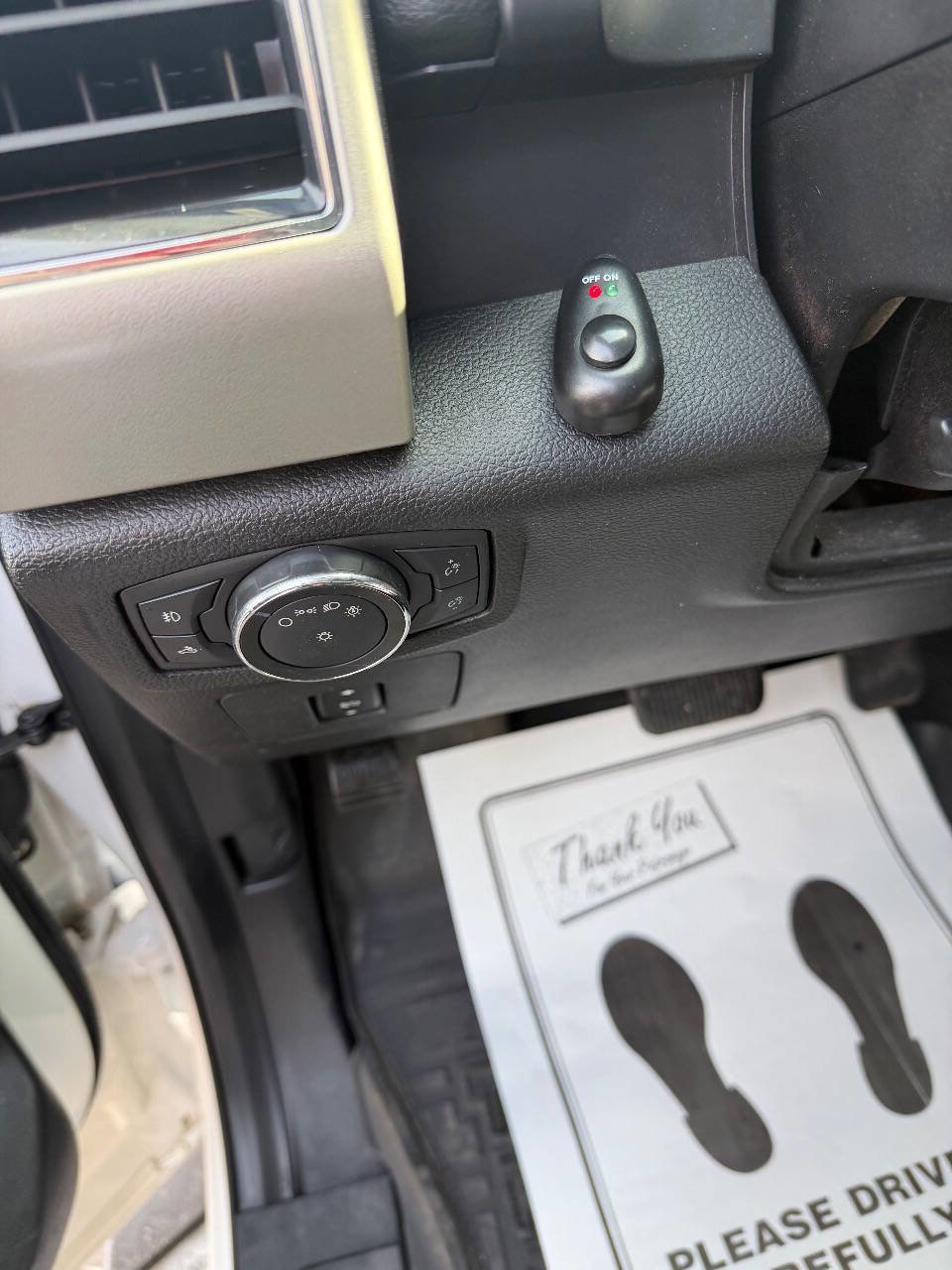 Used 2017 Ford F150 Lariat image 25