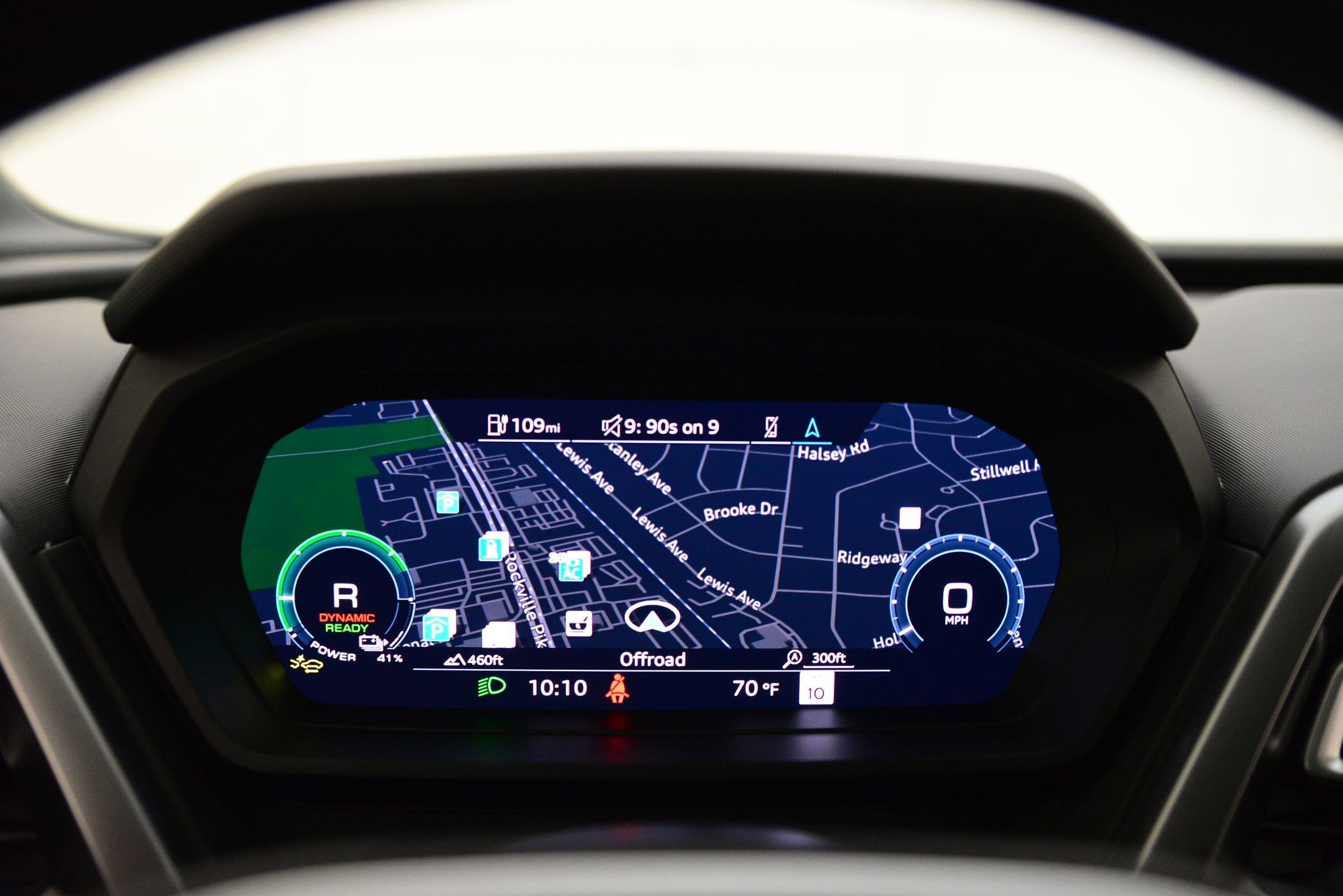 Used 2025 Audi Q4 e-tron Prestige w/ Black Optic Package image 32