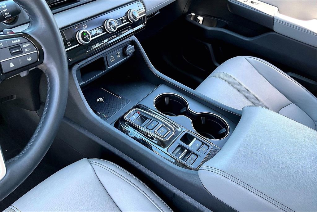 Used 2025 Honda Pilot EX-L image 15