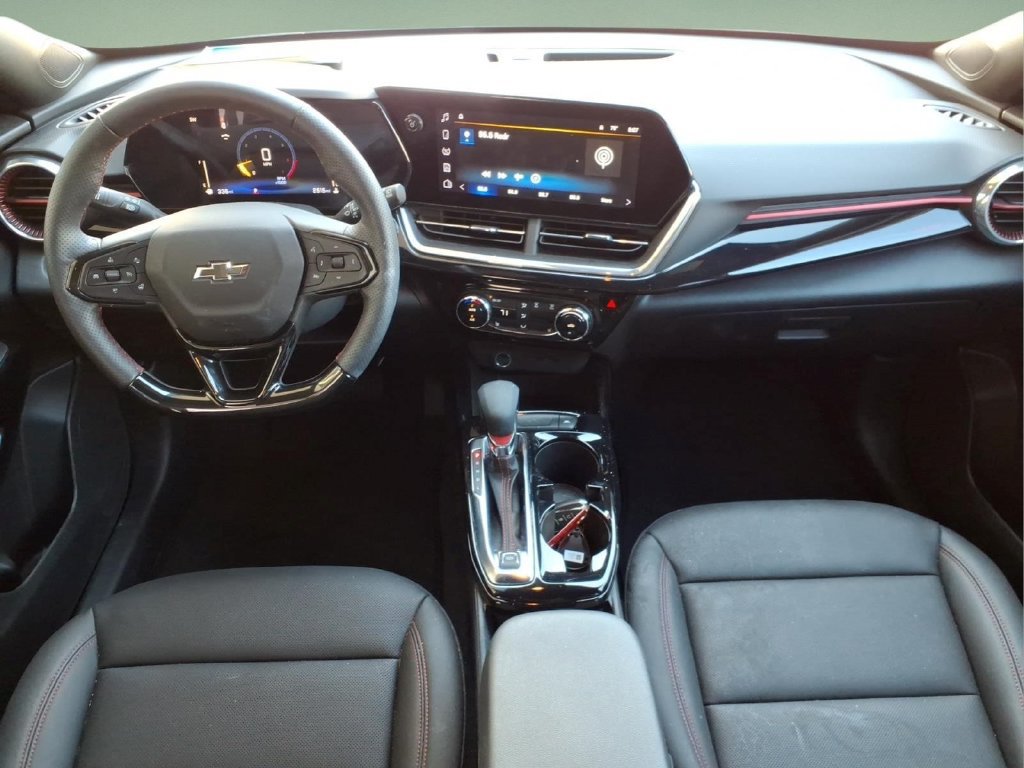 Used 2026 Chevrolet Trax RS w/ Driver Confidence Package FWD image 11